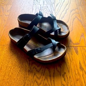 Size 38 (US 8) Birkenstock sandals